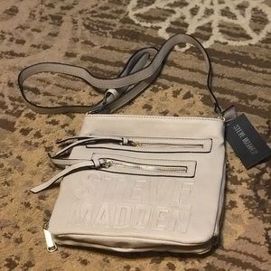 ⭐️ NWT 💫 Steven Madden crossbody purse.
